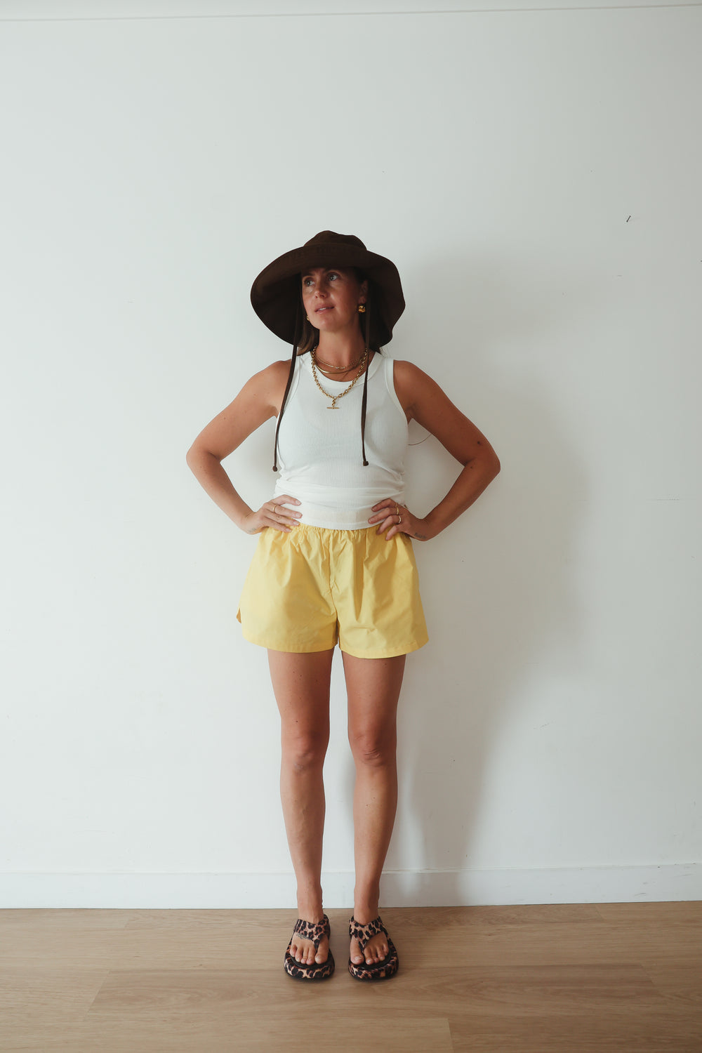 Chloe cotton short - golden yellow