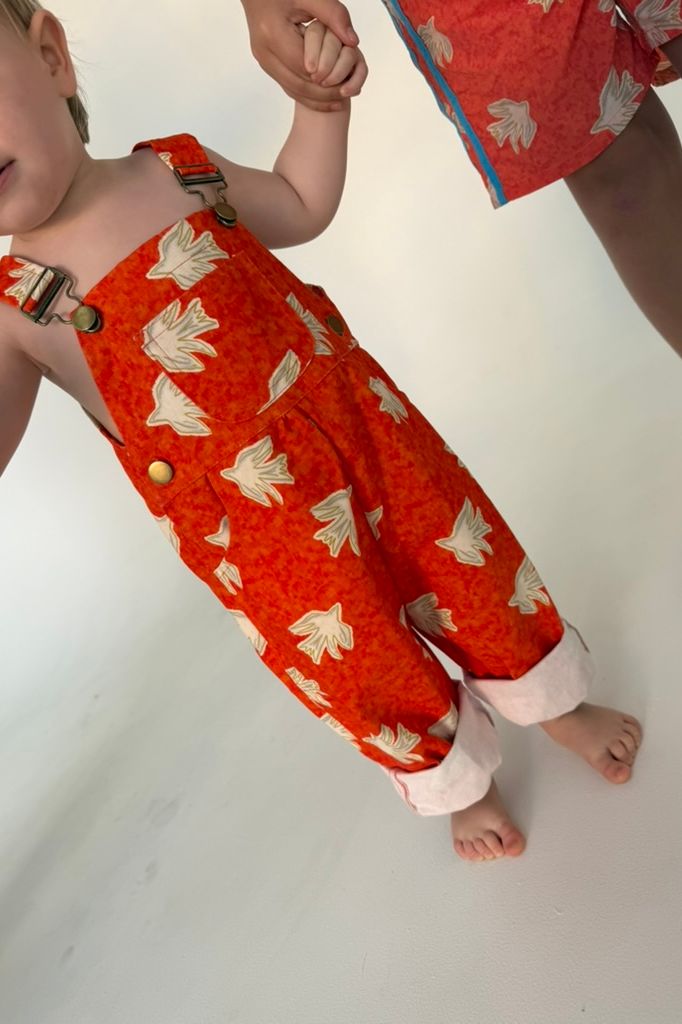 Le petit oiseau overalls