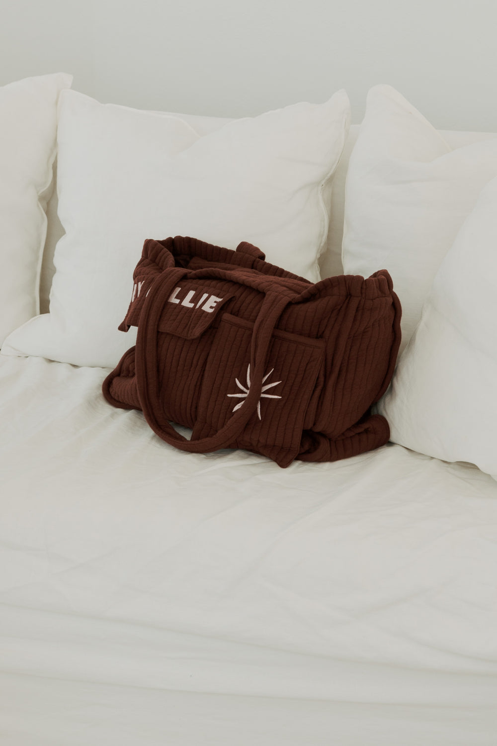 The By Billie baby bag - bordeaux