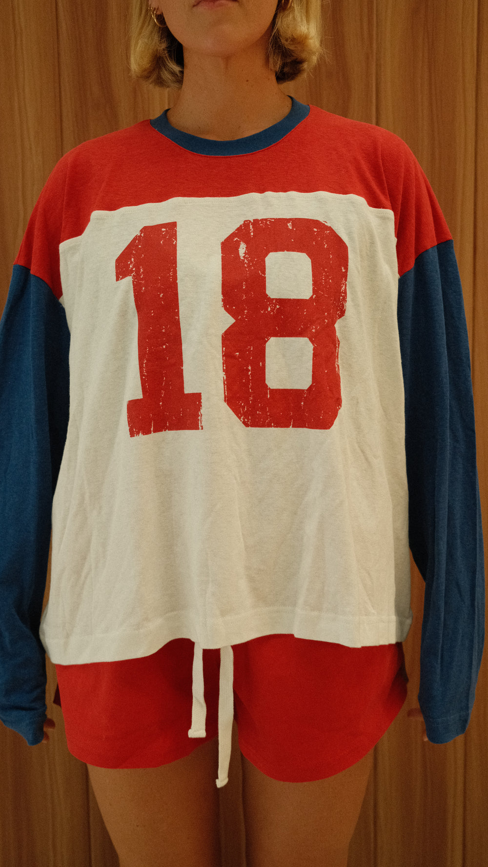Established l/s tee - red/blue