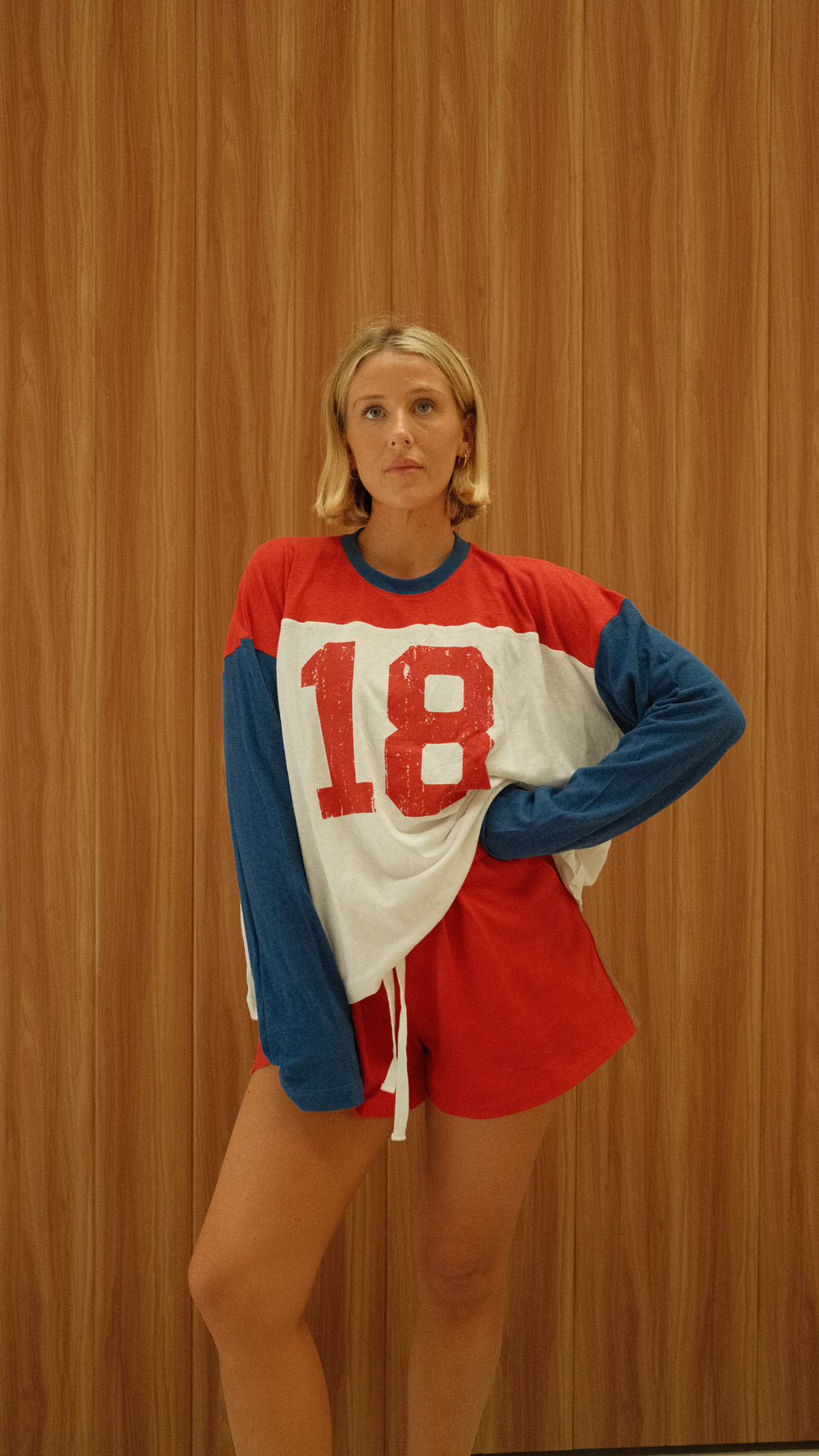 Established l/s tee - red/blue