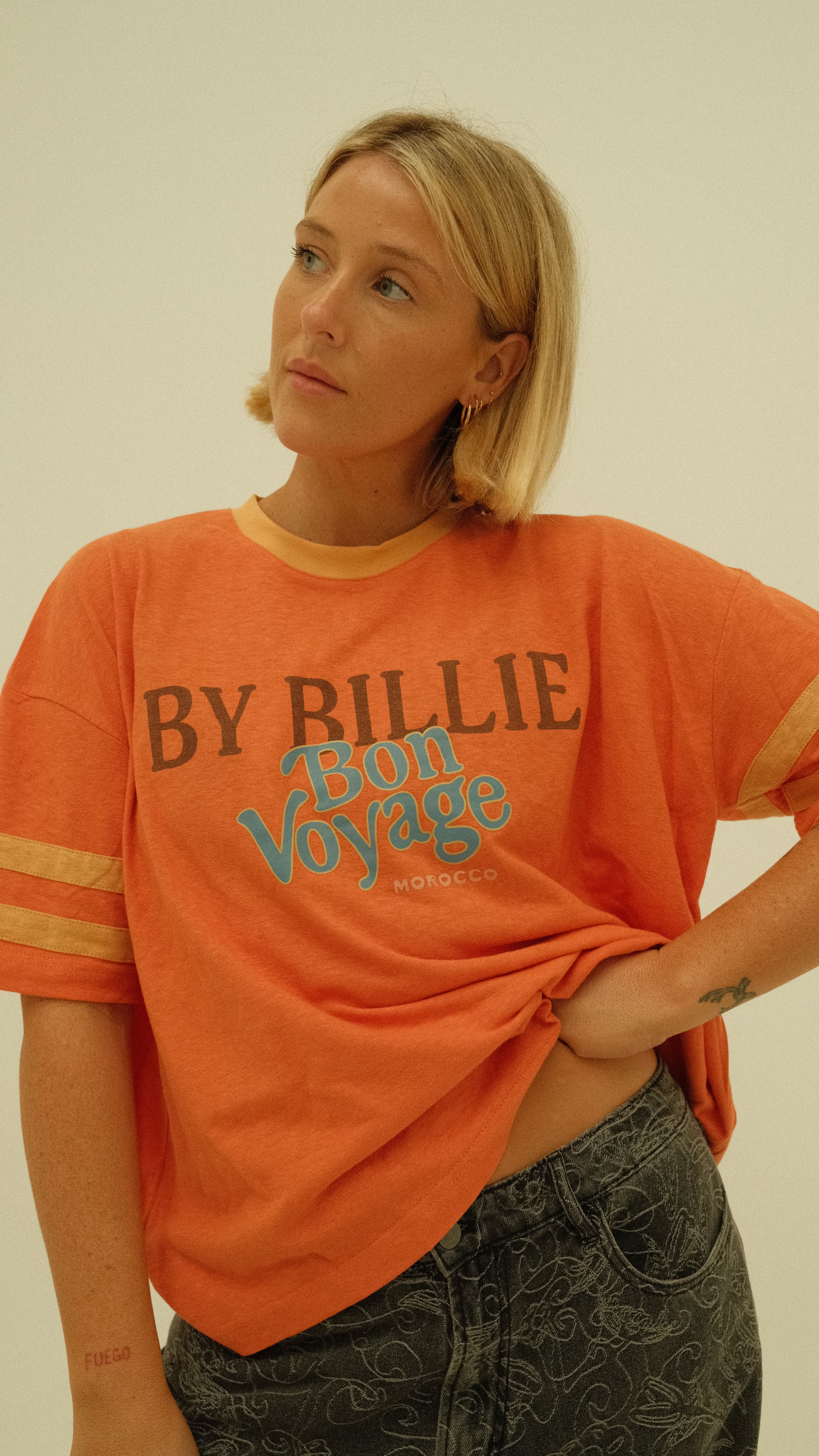 Athletic hemp/cotton tee - bon voyage