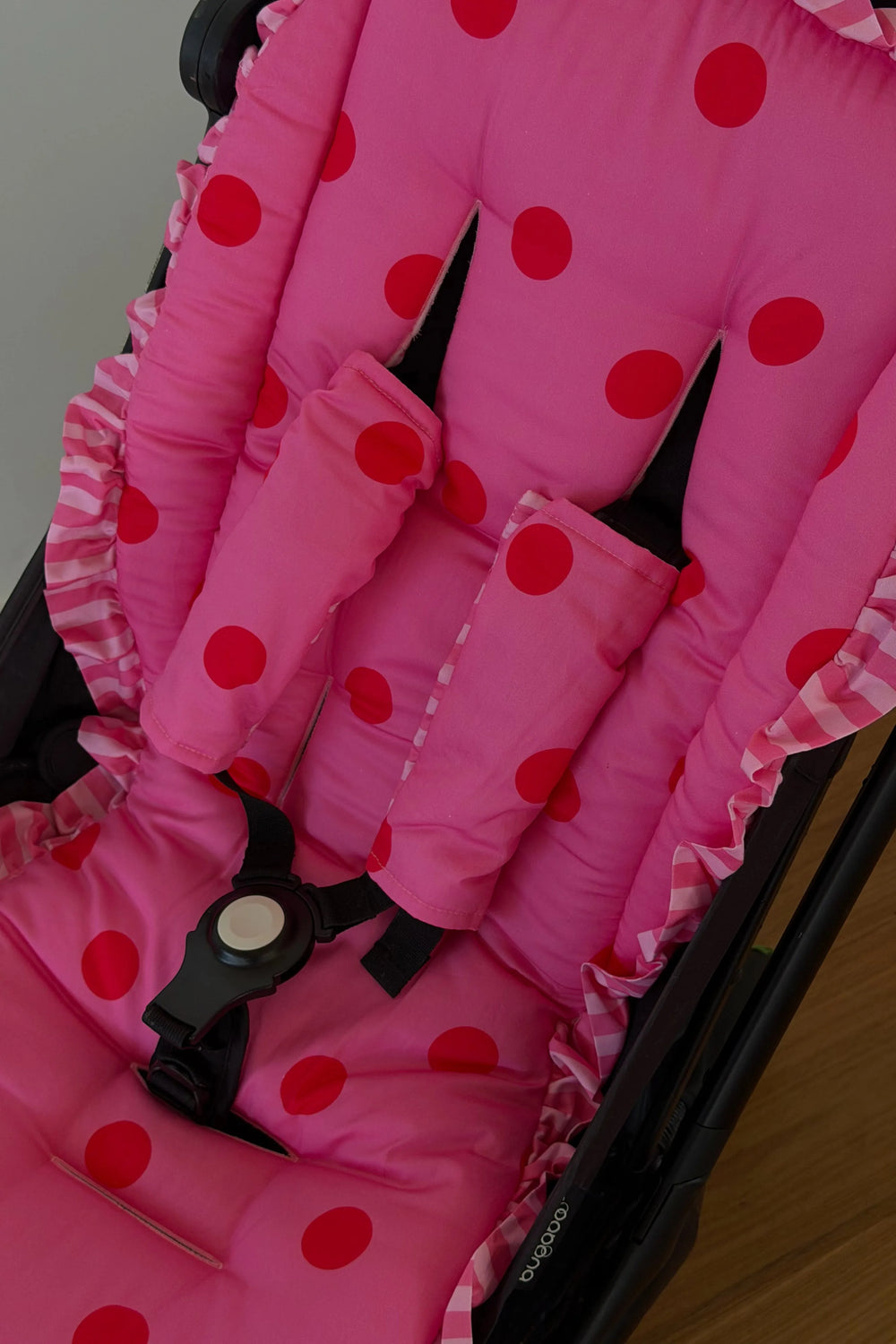 *pre-order* Pram liner - polka dot ruffle