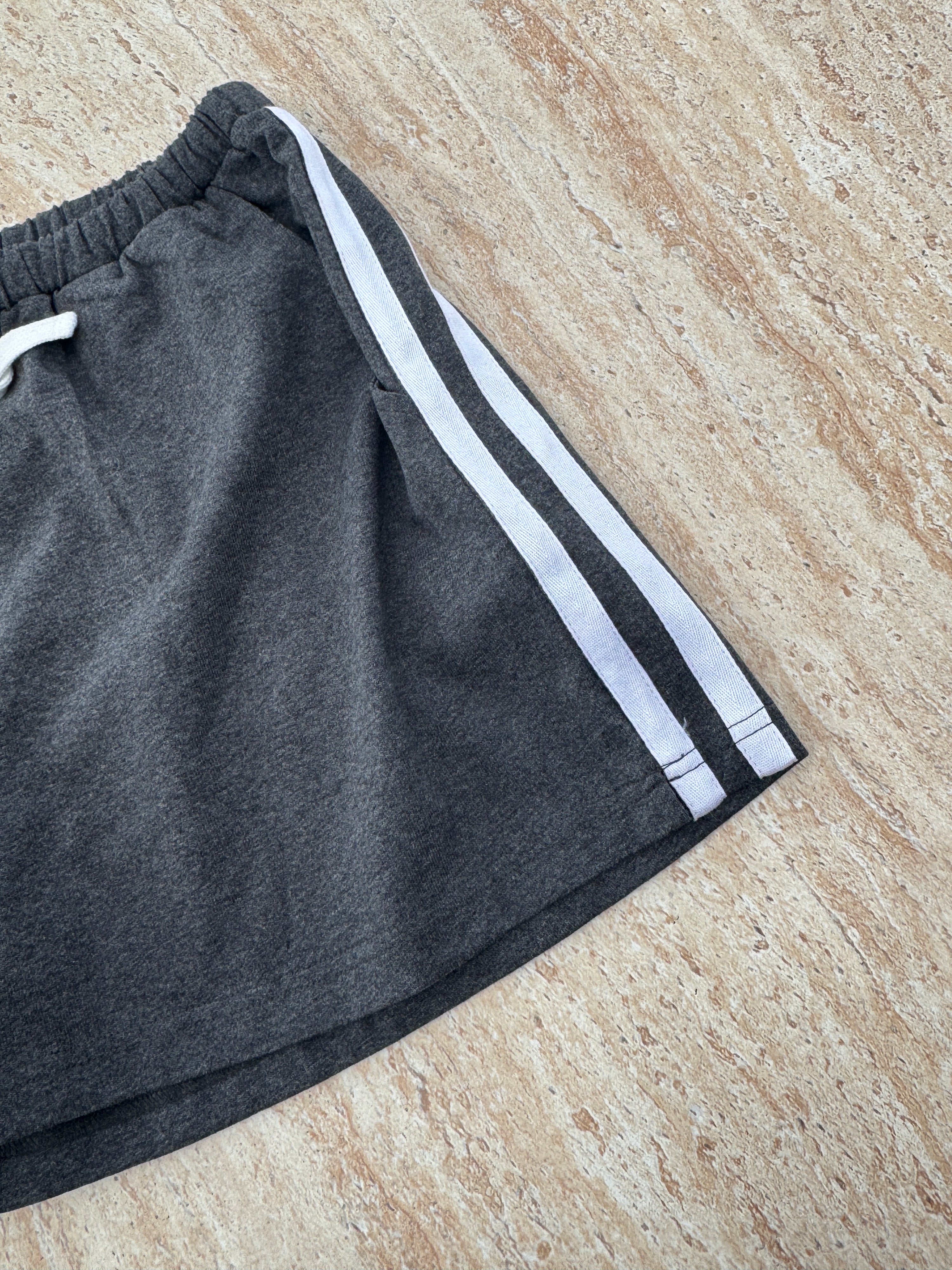 Everyday shorts - charcoal