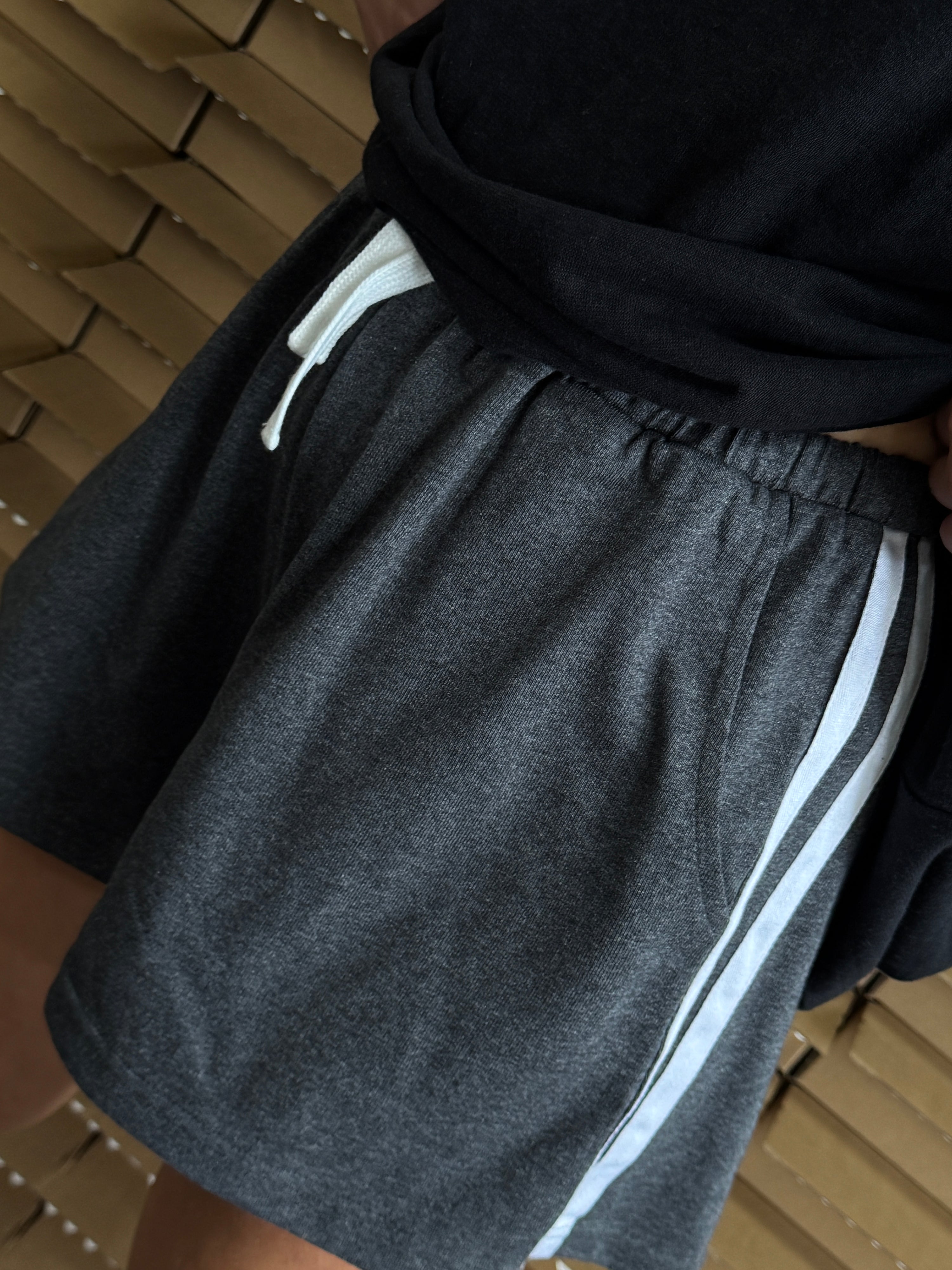 Everyday shorts - charcoal