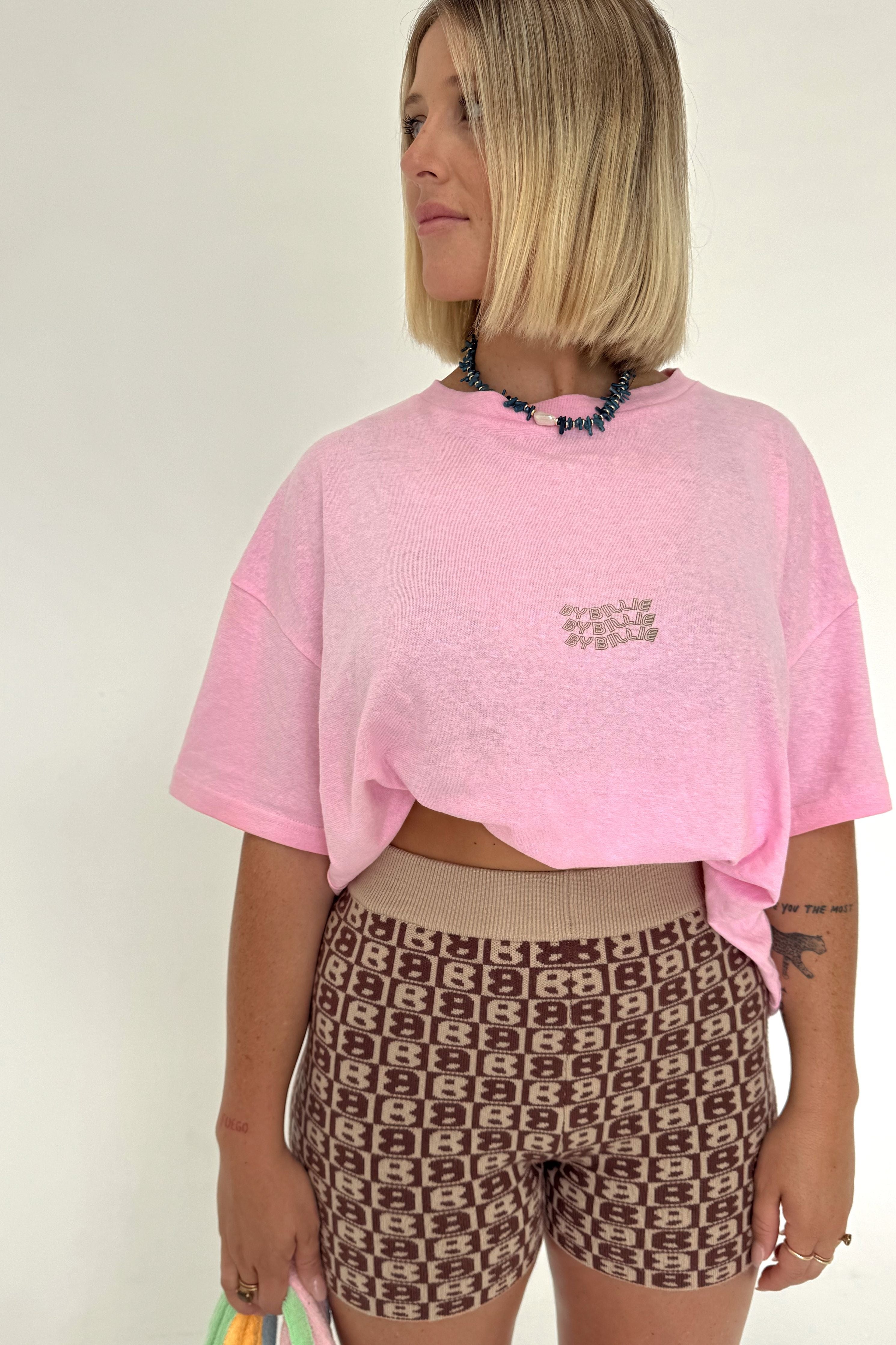 By Billie hemp/cotton tee - pink/olive